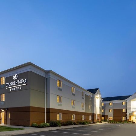 Candlewood Suites Windsor Locks, An Ihg Hotel Bagian luar foto